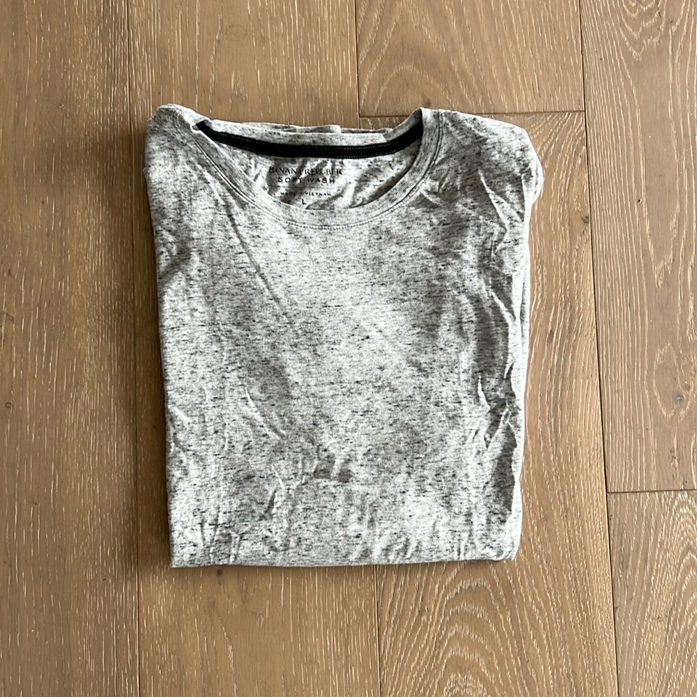 Banana Republic soft men’s t-shirt